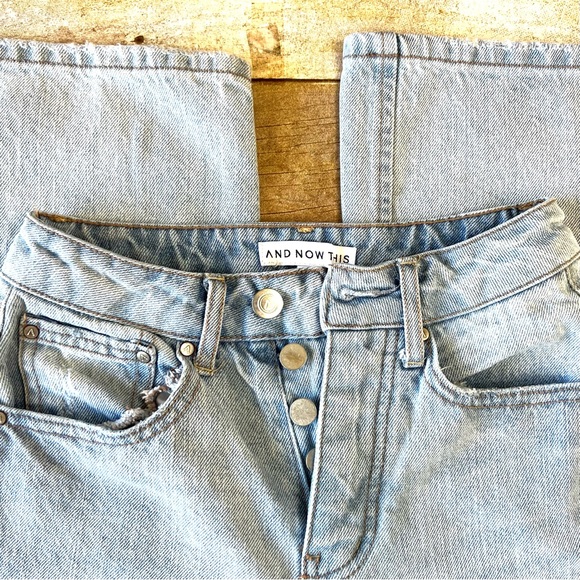 And Now This Size 25” Womens Jeans Distressed - Picture 4 of 9
